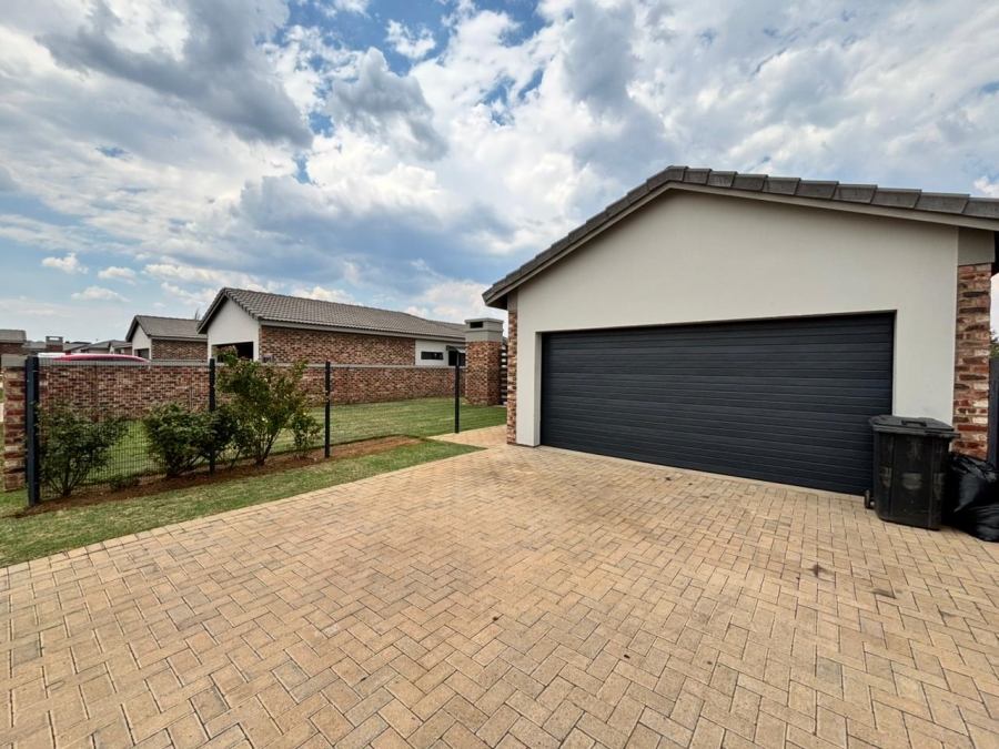 3 Bedroom Property for Sale in Baillie Park North West